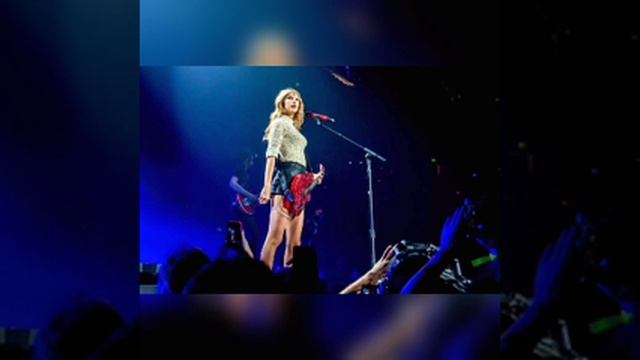 Taylor Swift and Travis Kelce visit Kansas City Christmas bar, fans convinced they wore matching... смотреть онлайн