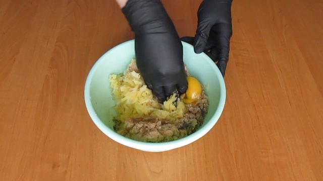 Картопляні котлети з сардиною. смотреть онлайн