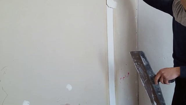 Как правильно шпаклевать стыки гипсокартона, заводские и не заводские смотреть онлайн