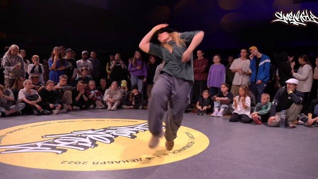 1 4 Hip Hop Girls Натали E motion VS Kazula смотреть онлайн