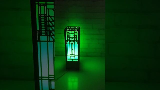 Ночник из дерева "Абстракция" с RGB лампой и пультом для дистанционного управления смотреть онлайн