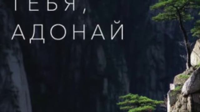 10  Зелень, весну и подснежников синь