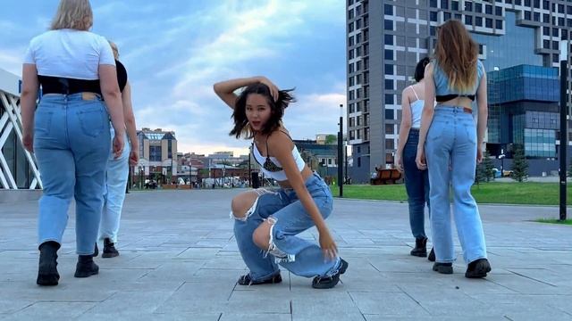 [K-POP IN PUBLIC ONE TAKE] LE SSERAFIM (르세라핌) 'UNFORGIVEN' dance cover by BACK at one смотреть онлайн