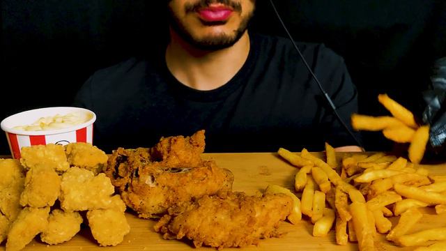 KFC ULTIMATE Chicken Box | ASMR EATING (No Talking) MUKBANG 먹방 смотреть онлайн