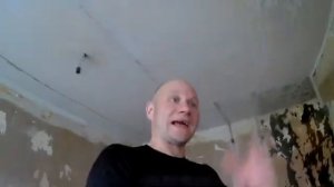 Делаем пол в убитой квартире дешево / стяжка пола в Хрущевке своими руками без денег