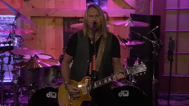 Road Fever - Foghat - 8 Days on the Road смотреть онлайн