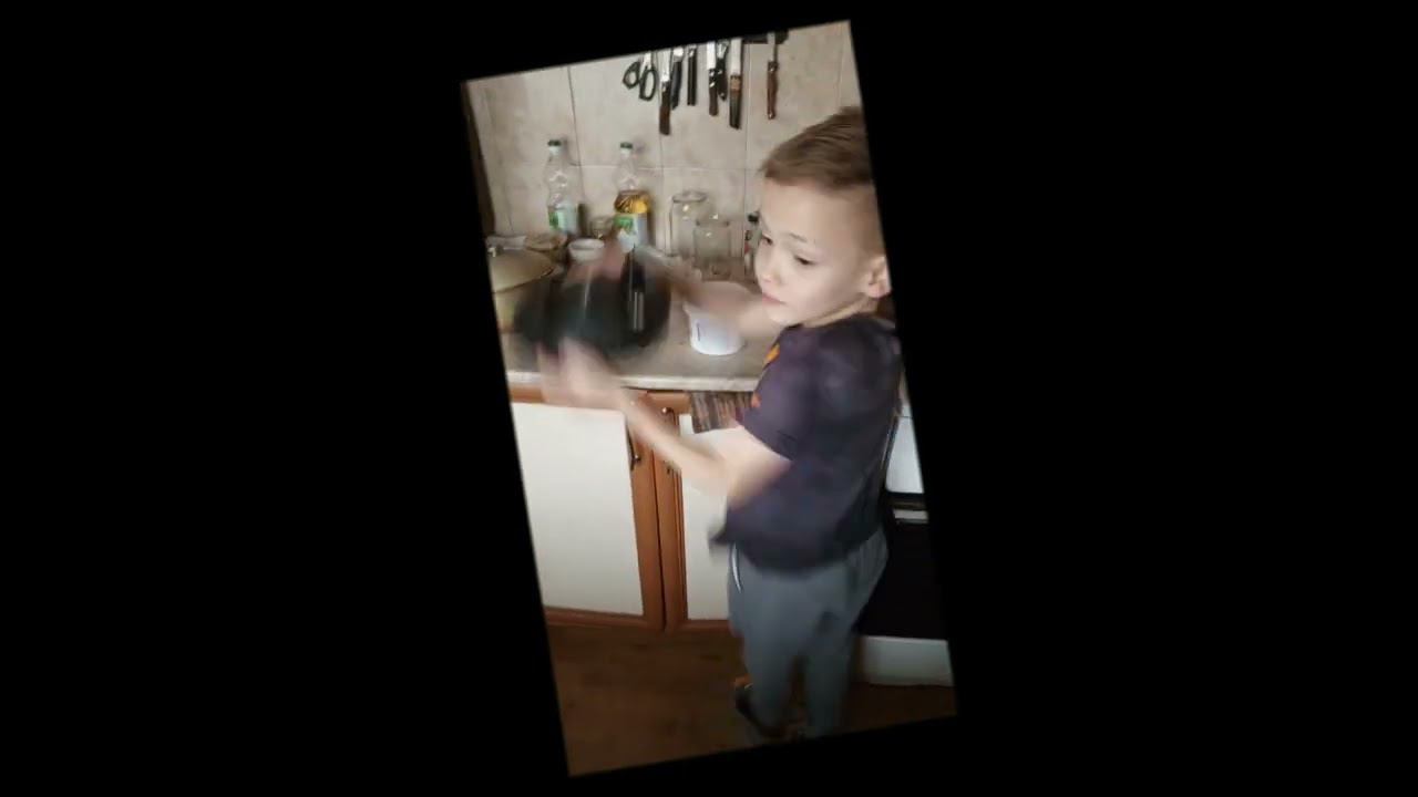Тимоша готоит рульки в авганчком казане на тандыре! смотреть онлайн