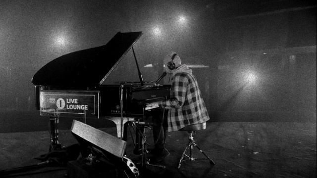 tyler joseph singing acoustic songs in an empty hall смотреть онлайн