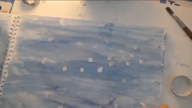 Рисуем снег ватными палочками / Необычное рисование для детей смотреть онлайн