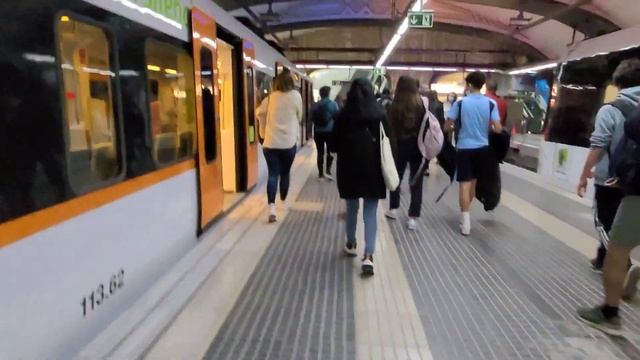 Барселона 2022 Часть Первая. Из глубинки центра #Удобное метро#Как купить билет#Какие поезда? смотреть онлайн