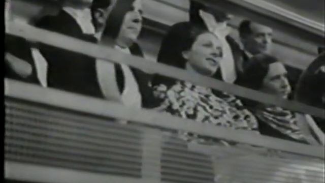 Erna Sack (live) - sings "Ein Blumenstrauß aus Nizza" (Filmversion) in "Blumen aus Nizza" 1936 смотреть онлайн