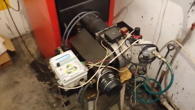 5 лет спустя Автоматизированная горелка. Насос закачки отработанного масла. смотреть онлайн