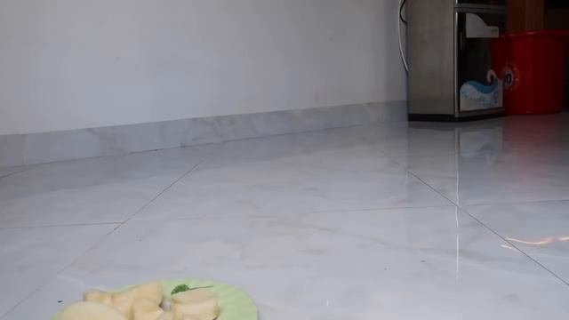 Pear: lunch of the monkey boy смотреть онлайн