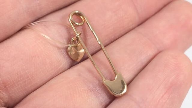 Золотая булавка с кулоном сердце смотреть онлайн