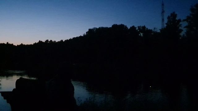 ДУШЕВНАЯ РЫБАЛКА С НОЧЁВКОЙ НА САКМАРЕ. КЛЁВ, КАК НА БЕЛЫХ КАМНЯХ. ЗВУКИ ПРИРОДЫ, КОСТЁР, ОБЩЕНИЕ смотреть онлайн