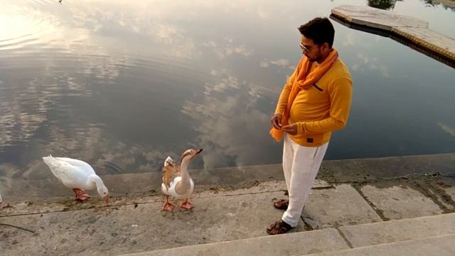 Kusum Sarovar, a beautiful place смотреть онлайн