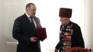 Сергей Меликов поздравил с юбилеем ветерана Ибрагим-Пашу Садыкова