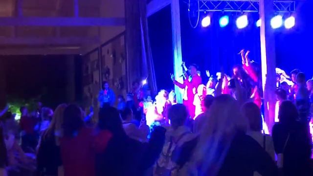 Шоу каждый вечер в отеле Прометей клуб Лазаревское