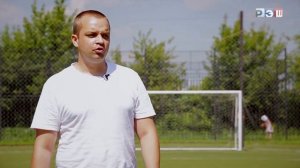 Футбол. Основные приёмы игры: перемещения и ведение мяча