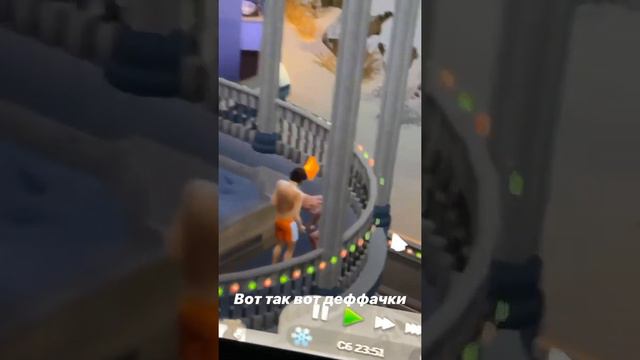 Жидковский играет в Симс Sims смотреть онлайн