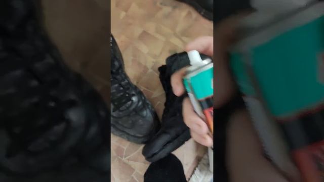 ремонт обуви. как быстро и качественно заклеить обувь Akfix 705 смотреть онлайн