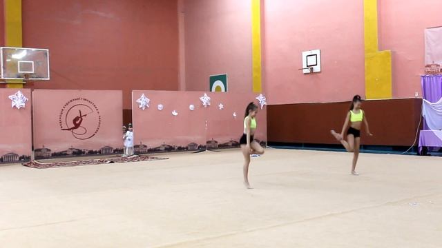 ДЮСШ ЧЕРНИГОВ Новогодний бал 2017, Ревун Настя, Бондарева Алёна смотреть онлайн