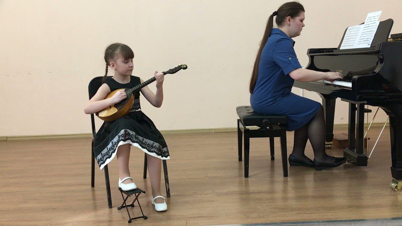 Монасыпова Сальви, 1 класс, В.Шаинский "Вместе весело шагать", Д.Кабалевский "Вприпрыжку". смотреть онлайн