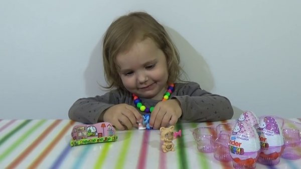 Хелло Китти Киндер Сюрприз игрушки распаковка Hello Kitty Kinder Surprise toys