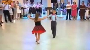 Маленькие дети танцуют. Видео. Это очень круто!★