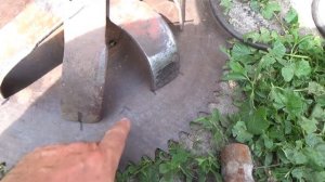 Окучивание картошки мотоблоком .