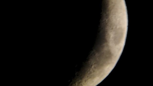 Moon at 120x Mag Celestron TravelScope 70 смотреть онлайн