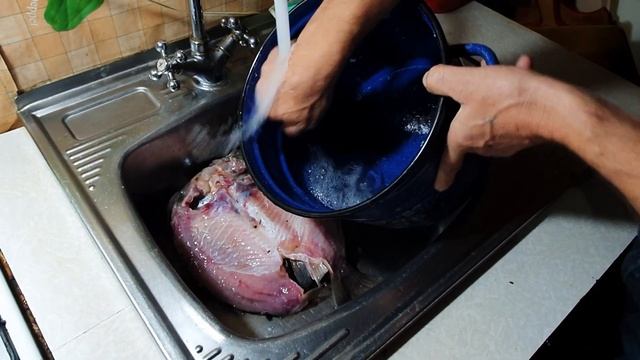 НОВЫЙ ПРОСТОЙ ОФИГЕННЫЙ РЕЦЕПТ ЗАСОЛКИ КАРАСЯ! смотреть онлайн