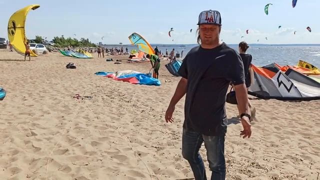 Как правильно разложить стропы и запуститься если на споте трафик - в этом видео. смотреть онлайн