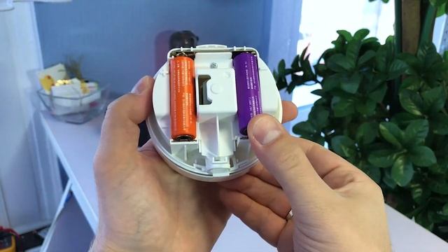 Мини пылесос для рабочего стола Xiaomi Mi Nu Sign смотреть онлайн