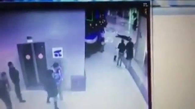 красная площадь новоросийск женщина упала смотреть онлайн