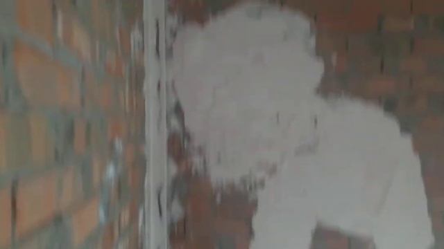 Штукатурка гипс с опилками. Стены и углы будут ровные с такими маякам. смотреть онлайн