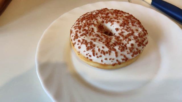 Обзор новинок Macdonald's 2021 - Донат, Кофе брауни, пирог соленая карамель шоколад смотреть онлайн