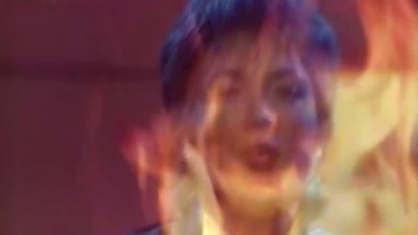 Elen Cora - Disco [Video Arturo Alvarotti] [2017.04.16]