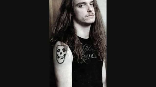 Metallica - Cliff Burton (Anesthesia) Pulling Teeth bass cover (whole solo fuzz+wah) смотреть онлайн
