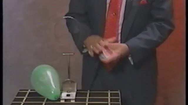 Card in Balloon Magic Trick смотреть онлайн