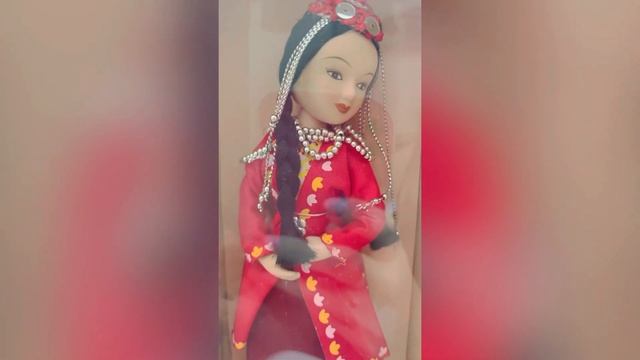 Выставка «Народный костюм в миниатюре» смотреть онлайн