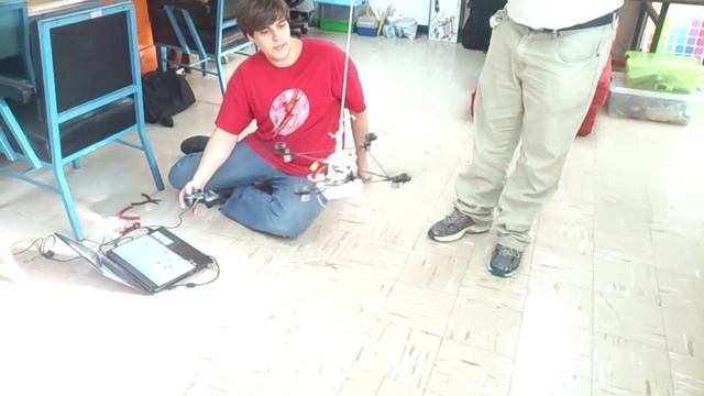 Draganflyer V quadrotor with angular position control (4th video) смотреть онлайн