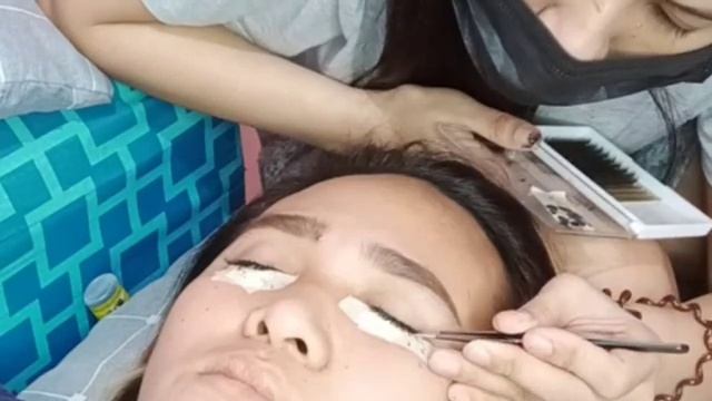 My First EYELASH EXTENSIONS EXPERIENCE | Masakit nga ba? | For ONLY Php 250 Lang PAK NA PAK смотреть онлайн