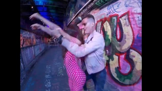 Bachata Sensual Tiffany and Roger смотреть онлайн