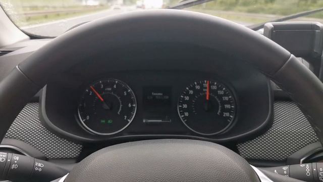 Dacia Sandero Stepway 1.0 TCe 90 - fuel consumption on 130 km/h смотреть онлайн