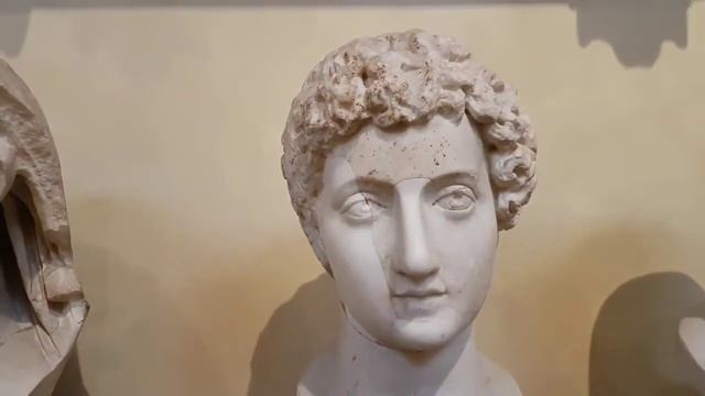 Античные скульптуры музеев Ватикана. смотреть онлайн