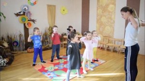 Хореография в детском саду/хореография с детьми 4-5 лет/хореография. разминка