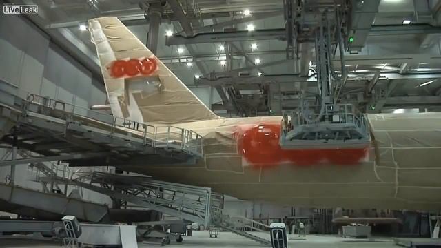 Как красят самолёты? смотреть онлайн