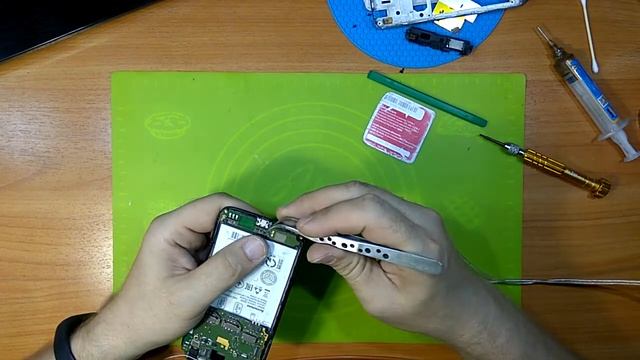 Lenovo S650 Сильно греется во время зарядки