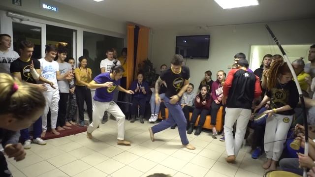 Inst Pipoca e Inst Coringa. Aqui na Russia capoeira e pra valer 2016. CDO SPb смотреть онлайн